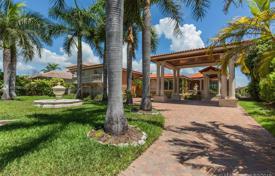 住宅 – 美国，佛罗里达，Surfside. $4,200 /周