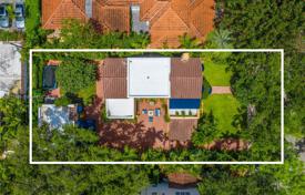 市内独栋房屋 – 美国，佛罗里达，科勒尔盖布尔斯. $2,199,000